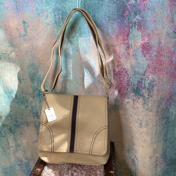 Etienne Aigner Handbags - 📌Etienne Aigner Shoulder Purse - Handbag